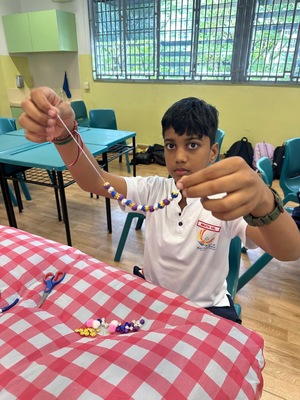 Jewelry making and coconut leaves basket weaving - Jai Arts & Culture Singapore