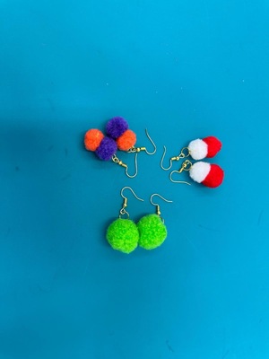 Jewelry making and coconut leaves basket weaving - Jai Arts & Culture Singapore